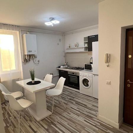 Apartament White One Petroszany Zewnętrze zdjęcie
