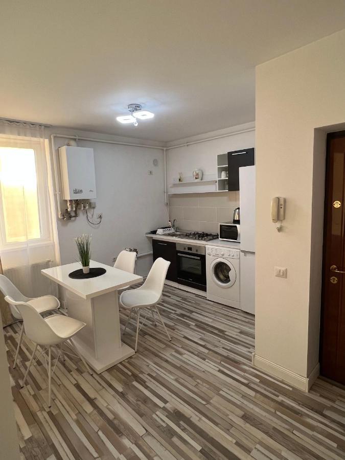 Apartament White One Petroszany Zewnętrze zdjęcie